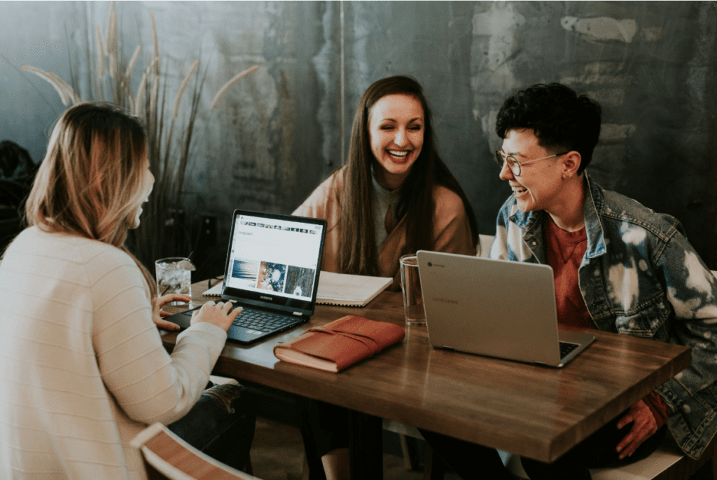 How to Choose the Right MCAT Tutor or Community for Your Learning Style 1 Students preparing for MCAT with community help instead of a tutor.